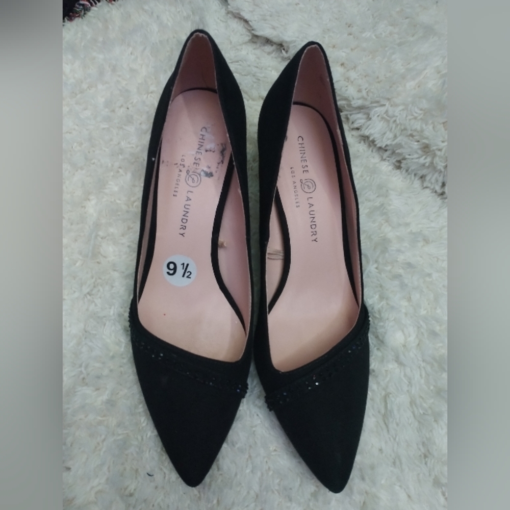 Chinese Laundry Women’s Black Pointed Toe Heels